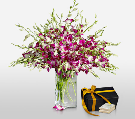 Dendro-cashew Accord (Flowers in Vase + 500GM Kaju Katli) 