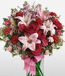 Blushing Blooms <Br><span>Complimentary Vase</span>