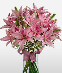 Lilies Blushing <Br><span>Complimentary Vase</span>
