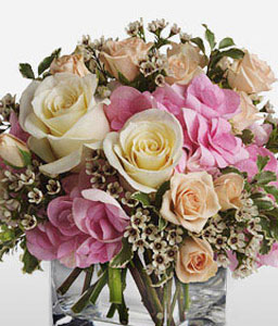 Flores En Colores Pastel <Br><span>Complimentary Vase</span>