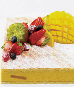 Mango Mousse Sponge Cake - 17.6oz/500g