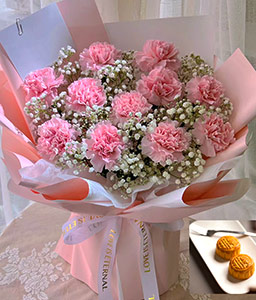 Pink Carnations Bouquet with Mooncake