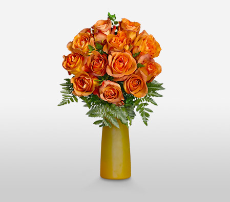 Gold Crush <Br>12 Coffee Break Roses <Br><span>Free Frosted Vase </span>