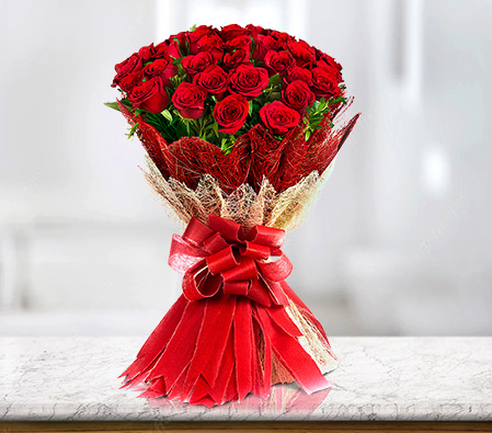 Love Forever <Br><span>50 Red Roses</span>