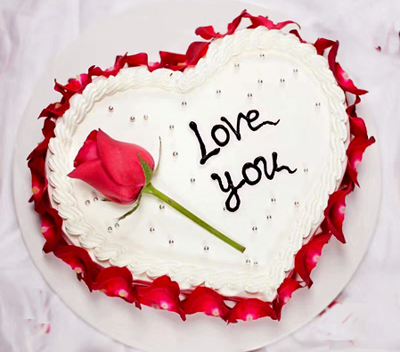 Romantic Heart Rose Cake - 44oz/1.2kg