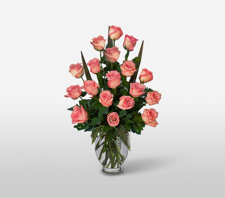 Strawberry Crush - 18 Pink Roses in Vase-Pink,Rose,Arrangement
