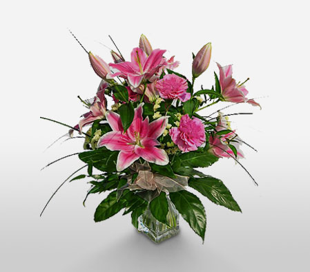 Gdansk Opulence-Green,Pink,Carnation,Lily,Bouquet