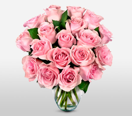 18 Pink Roses Bouquet