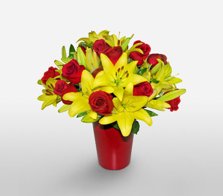 Paraty Opulence-Mixed,Red,Yellow,Rose,Mixed Flower,Lily,Arrangement