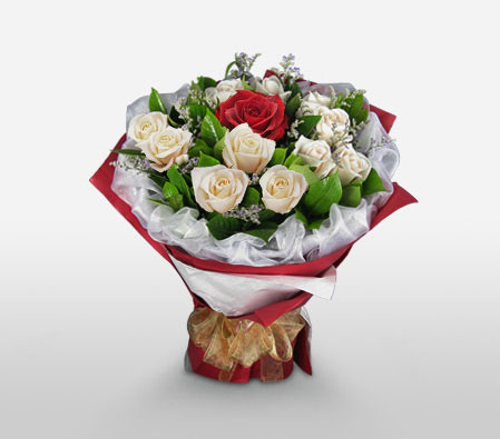Shangri La-Red,White,Rose,Bouquet