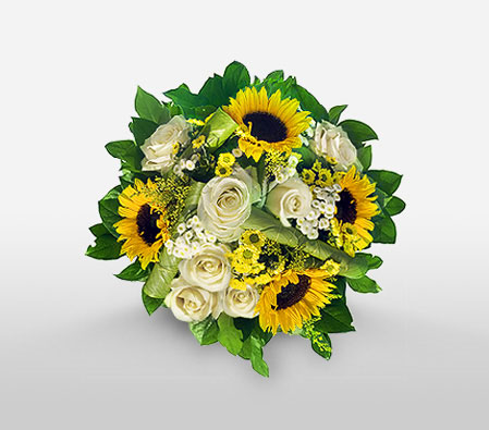 A Morning Dream-White,Yellow,Daisy,Rose,SunFlower,Bouquet
