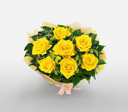 Golden Charm-Green,Yellow,Rose,Bouquet
