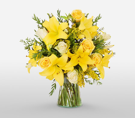 Sunrays<Br><span>Yellow and White Flowers Bouquet</span>